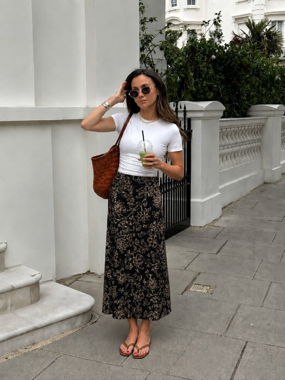 90s Jones Wear Floral Maxi Skirt Size 6 Black Cream Boho (k)